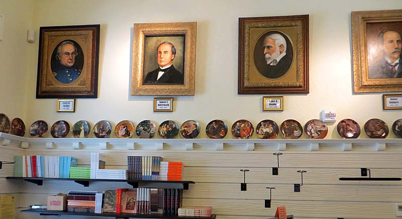 Gift shop portraits