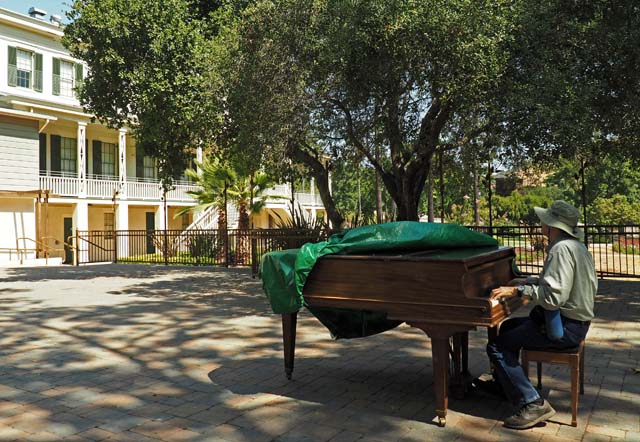 Piano at the Casa Grande